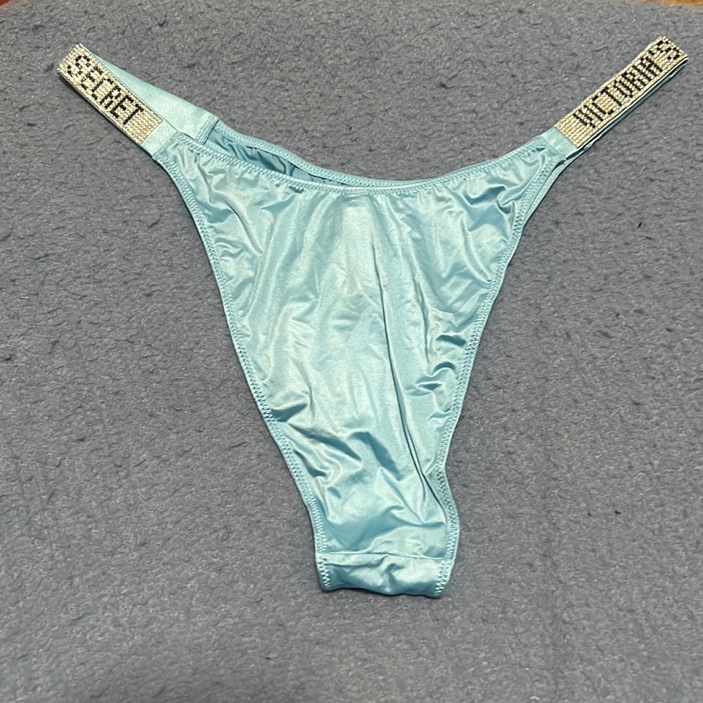 New Victoria’s Secret shine Brazilian XL